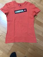 Nike T-Shirt Shirt Größe 38 Bayern - Simbach Vorschau
