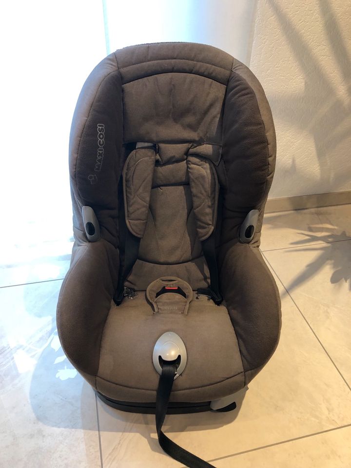 Maxi Cosi Kindersitz 9-18 Kg in Pforzheim