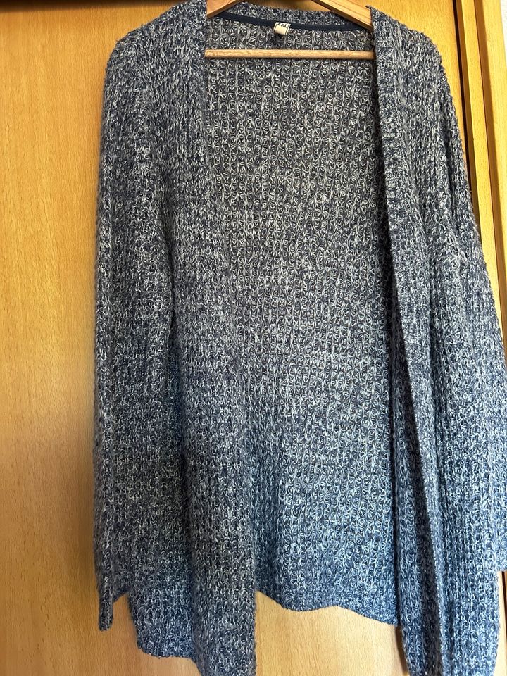 Strickjacke Gr.xxl multiblu in Ludwigslust