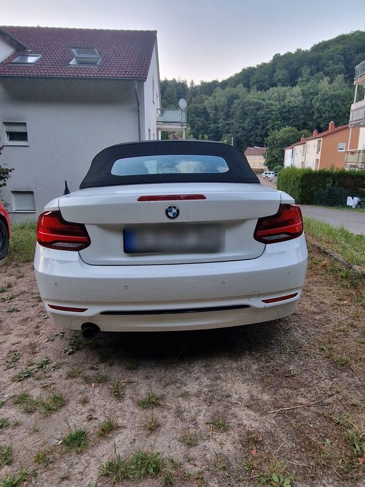 BMW 218d Cabrio Sport Line in Merzig