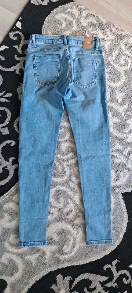 Zara Jeans gr xs in Oldenburg