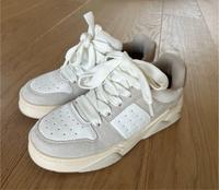 TOP!!! NEU! Wunderschöne H&M Sneaker Schuhe weiß greige Gr 39 Nordrhein-Westfalen - Minden Vorschau