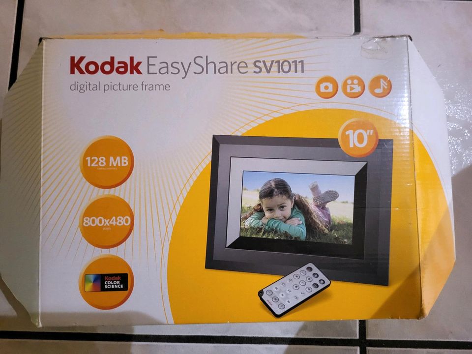 Kodak EasyShare SV1011 digital  picture frame in Lorch