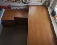 großer Schreibtisch mit 2 Rollschränken Dresden - Großzschachwitz Vorschau