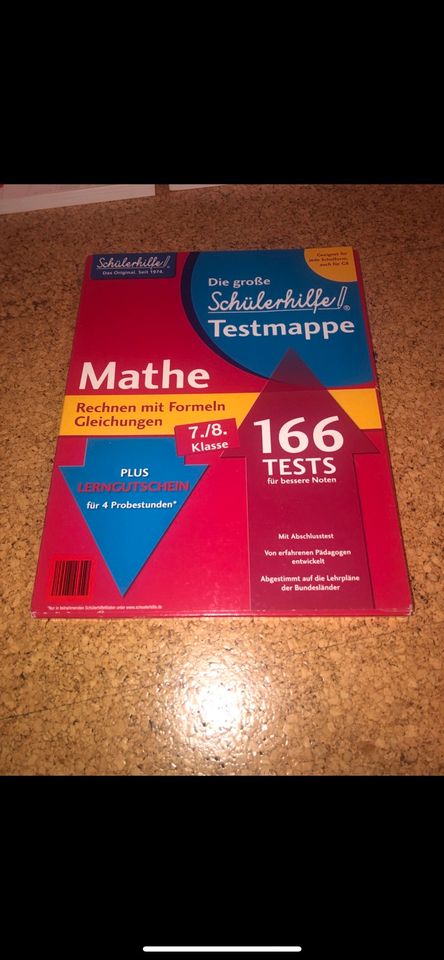 Verschiedene Schulbücher Mathe Englisch Französisch Deutsch in Hofgeismar