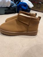 UGGs von Marke Wolkie in 39, beige, niedrig Baden-Württemberg - Heidelberg Vorschau