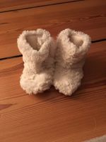 Süße und kuschelig warme Fell-Babyschuhe für kalte Tage Eimsbüttel - Hamburg Eimsbüttel (Stadtteil) Vorschau