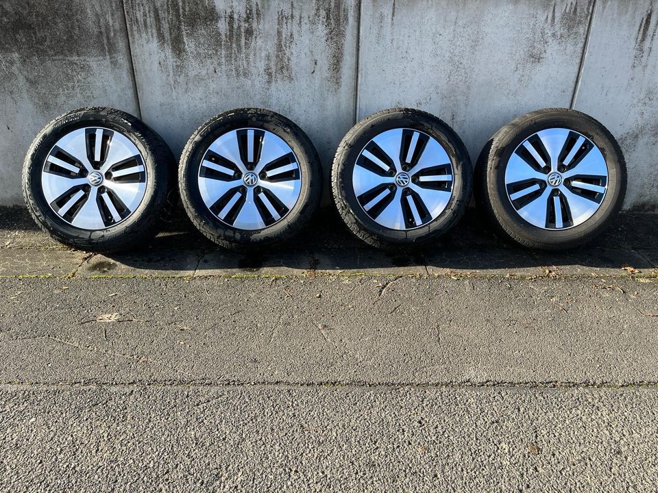 Original VW Golf E VII Alufelgen Bridgestone Sommerreifen in Üchtelhausen