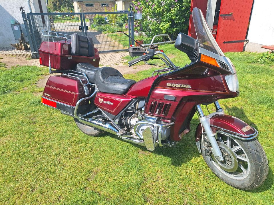 2x Honda Gold Wing 1100 u. 1200 in Grevesmuehlen