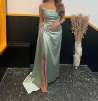 Satin Abendkleid in hell mint/Abiball Niedersachsen - Isernhagen Vorschau