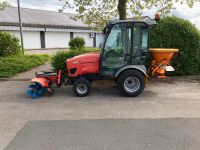 Hakotrac 1950 DA Traktor mit Kehrbürste Streugerät Nur 80 Bstd Nordrhein-Westfalen - Neuss Vorschau