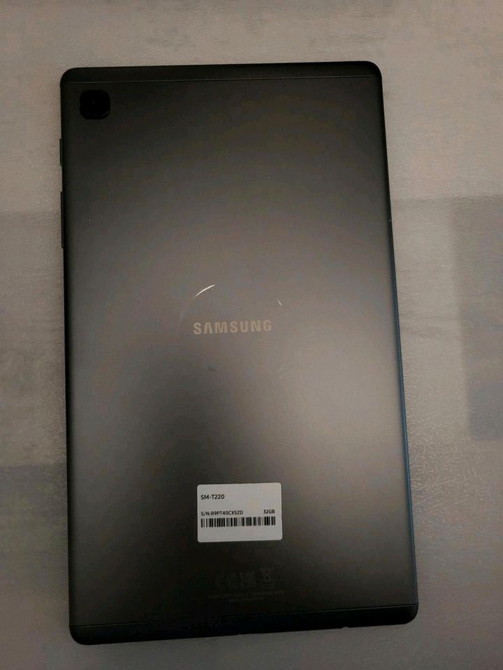 Samsung Tab A7 .. 32gb in Berlin