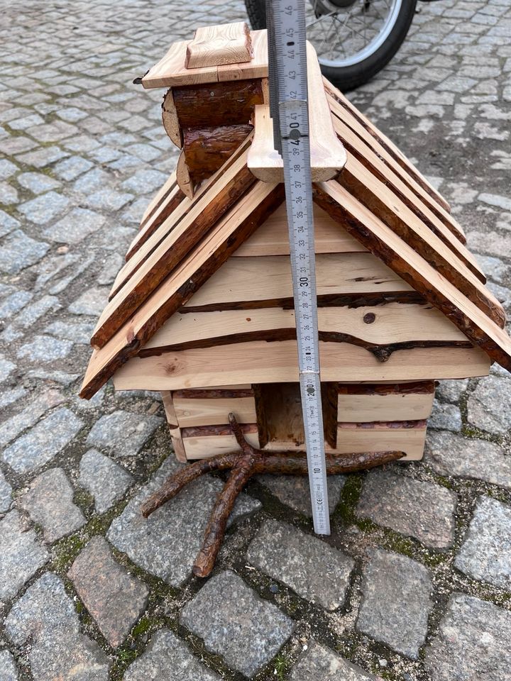 Vogelhaus aus Kiefern Holz in Königsbrück