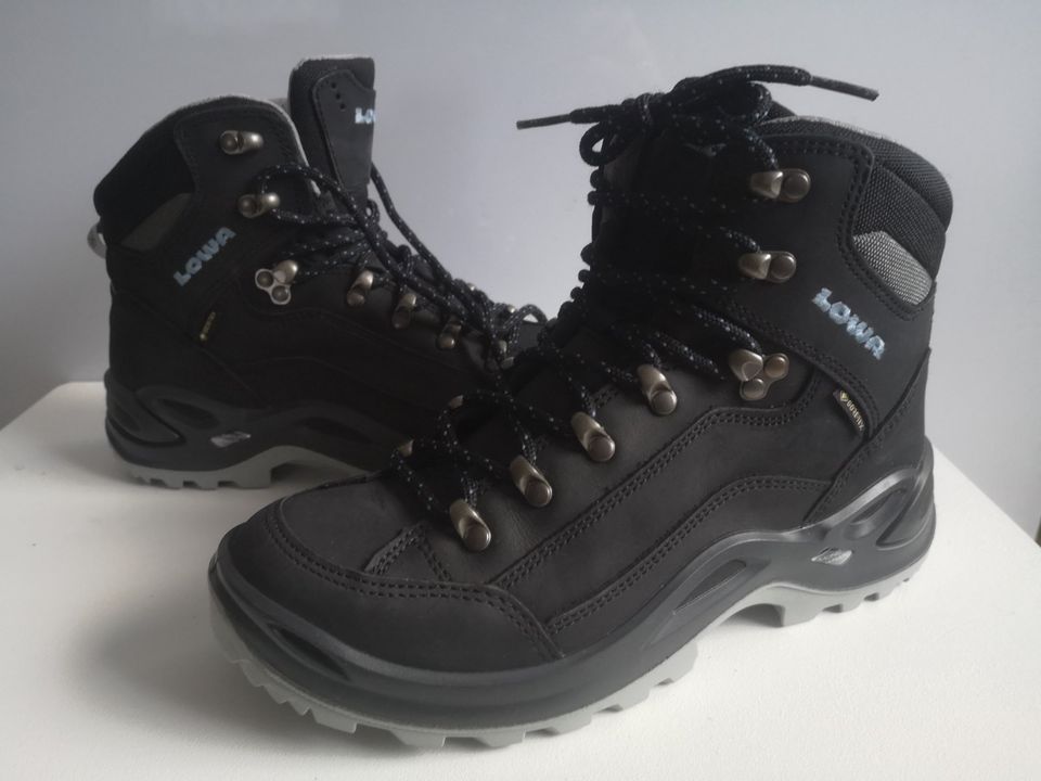 Damen Wander Schuhe Boots LOWA RENEGADE GTX Gr 39,5 schwarz Nubuk in Erkrath