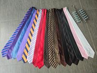 17 schöne Krawatten mit Halter (u.a. Tommy Hilfiger) Hessen - Nauheim Vorschau