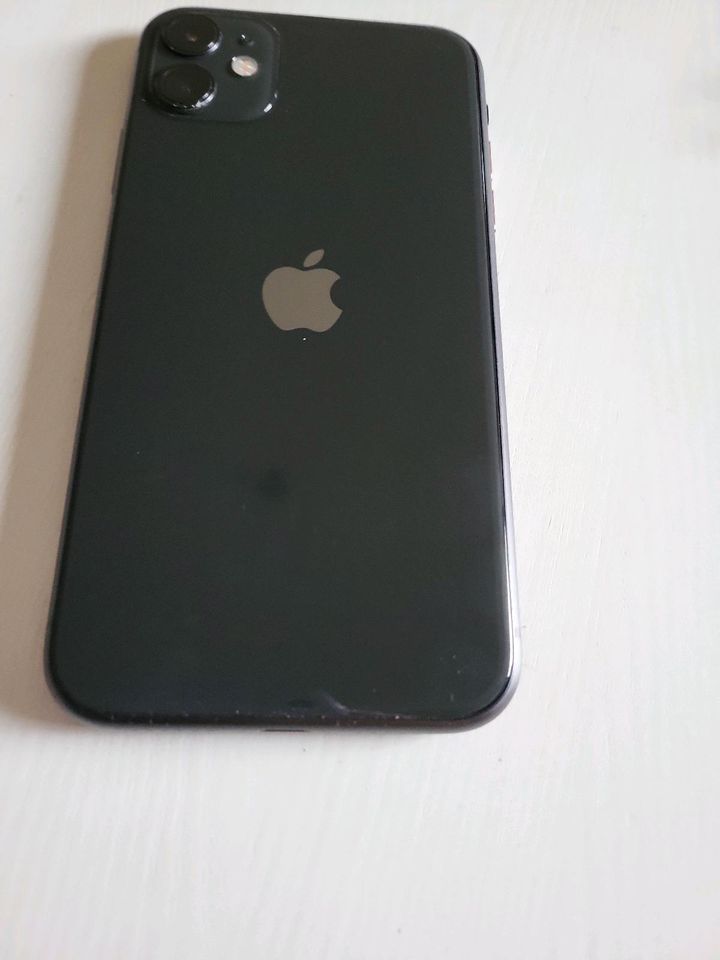 I Phone 11 128GB schwarz in Cuxhaven