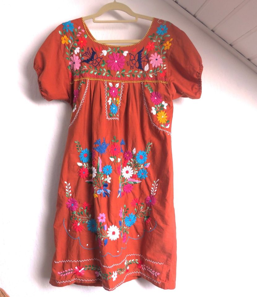 M mexikanisches Kleid Vintage Mexiko bestickt Blumen Boho Hippie in Windhausen