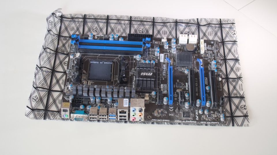 Mainboard MSI 970A-G46 AM3+ Sata 6GB/s Motherboard in Düsseldorf