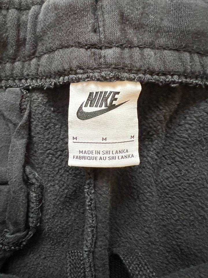 Nike Herren Jogging Hose in Lörrach