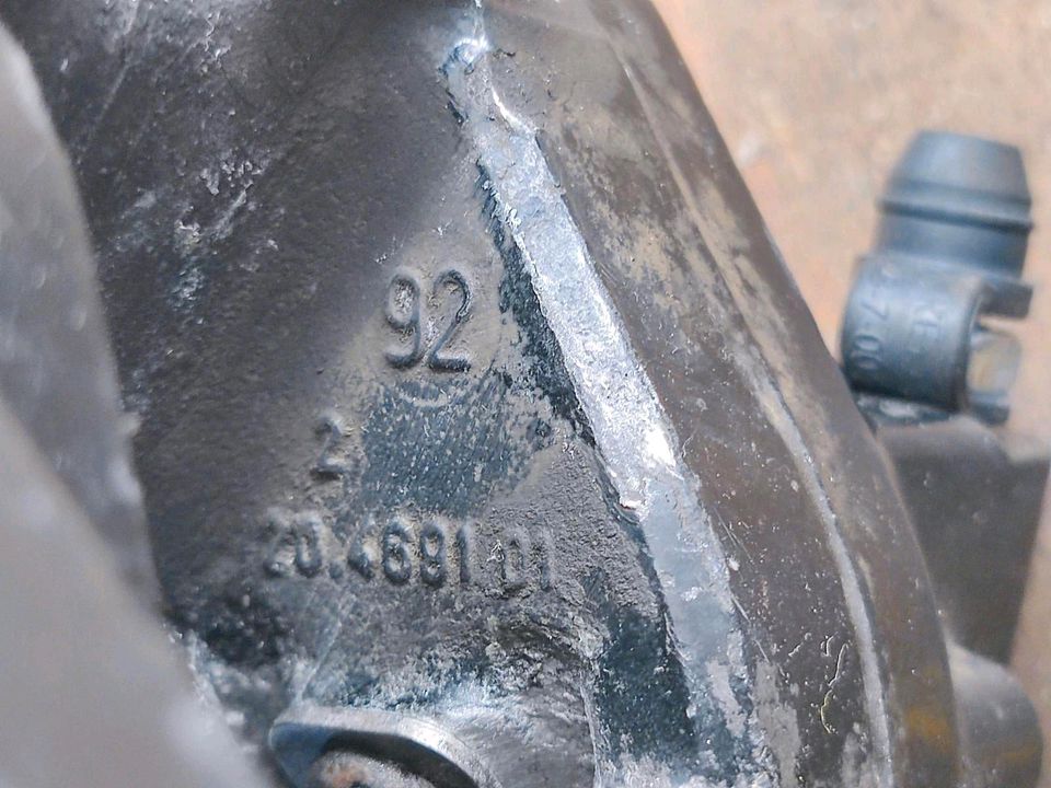 Porsche 964 / 993 überholter Brembo Bremssattel, vorne rechts in Landsberg (Lech)