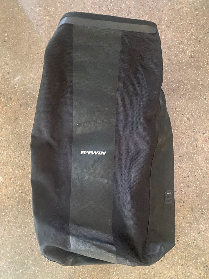 Elops 500 Gepäckträgertasche 1 x 20L Schwarz in Berlin