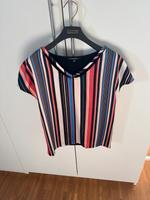 Comma Satin Bluse Shirt Gr. 36 pink Schwarz gestreift Hessen - Hanau Vorschau