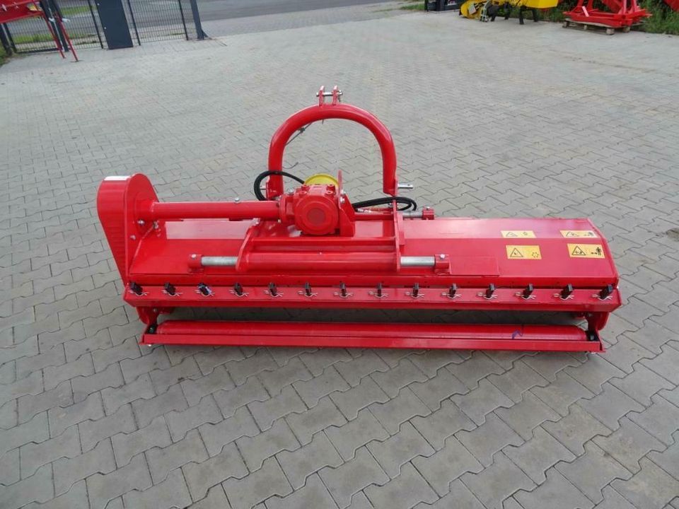 Hammerschlegel Schlegelmulcher Mulcher FPM M200 200cm NEU Traktor in Osterweddingen