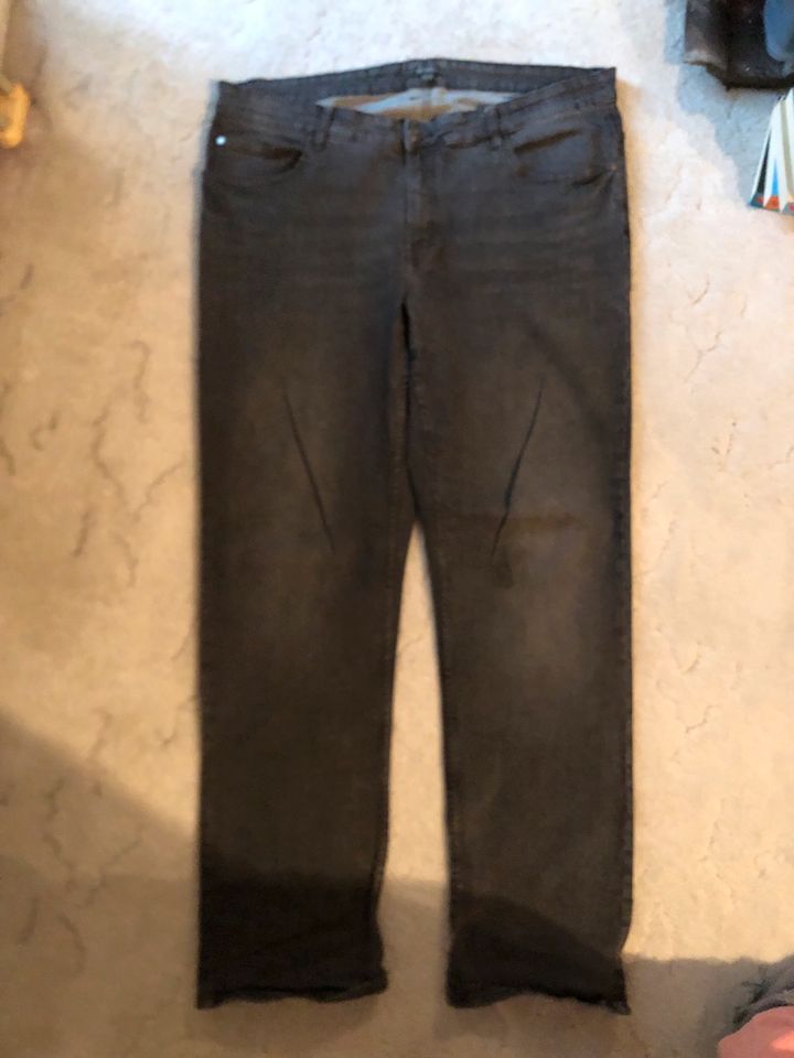 Hosen Herren Jungen Herrenhosen Jeans 32,33,58,60 XXL in München