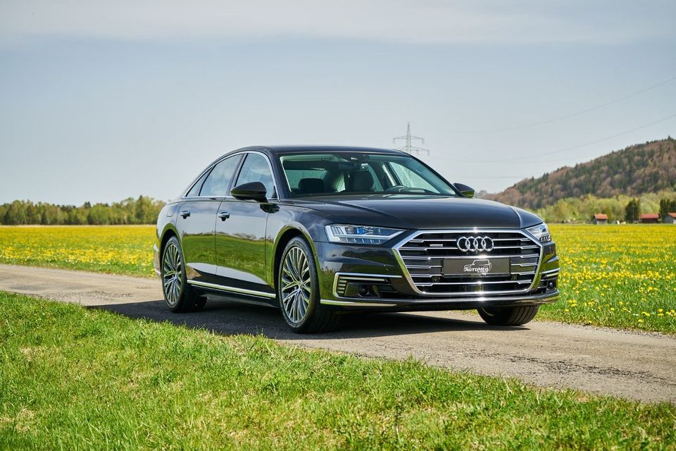 Audi A8 60 TFSI e quattro "S line" Hybrid /33.500km. in Seehausen a. Staffelsee