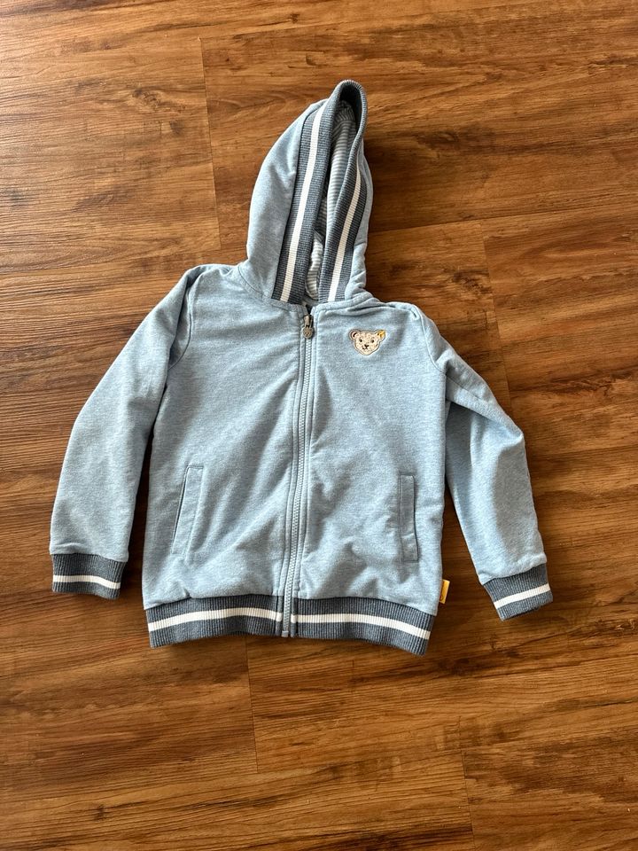 Steiff Sweatjacke/ Weste Gr. 116 in Straubenhardt