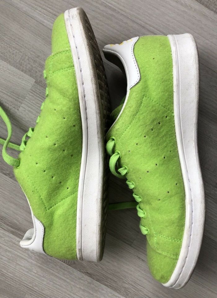 Adidas Stan Smith Pharrell Williams Größe 42 in Großbottwar