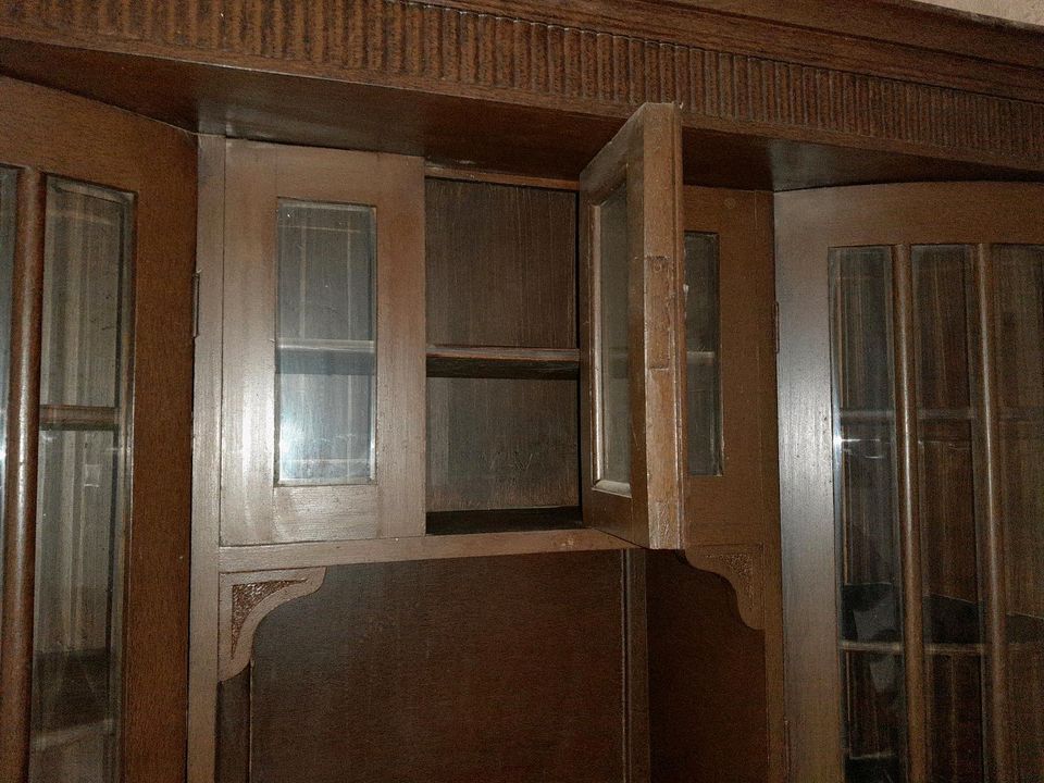Wunderschöner Wohnzimmerschrank, um 1880 in Artlenburg