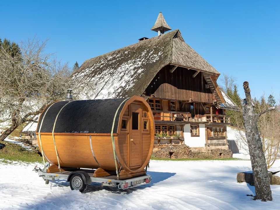 Fasssauna mieten mobile Sauna Heimatwärme Saunafass in Villingen-Schwenningen