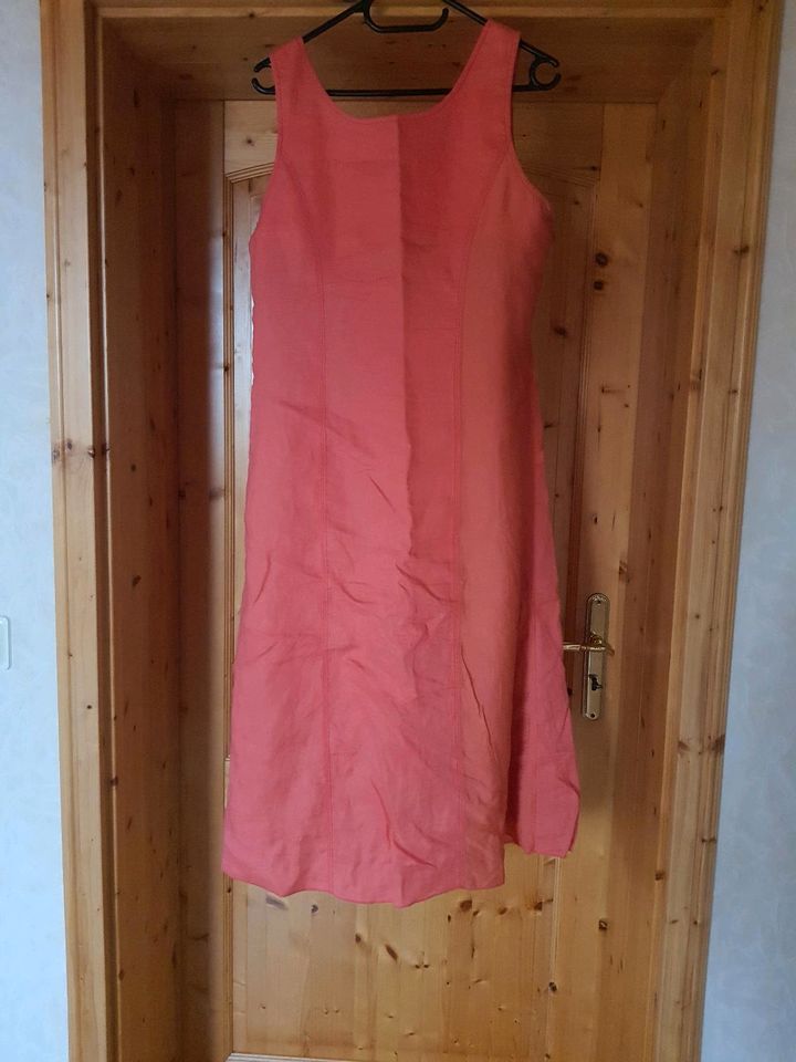 Kleid und Kostüm in Zerbst (Anhalt)