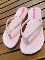 ❤️ Ipanema Badeschuhe FlipFlops Rosa/Glitzer Gr. 29/30 Baden-Württemberg - Pforzheim Vorschau