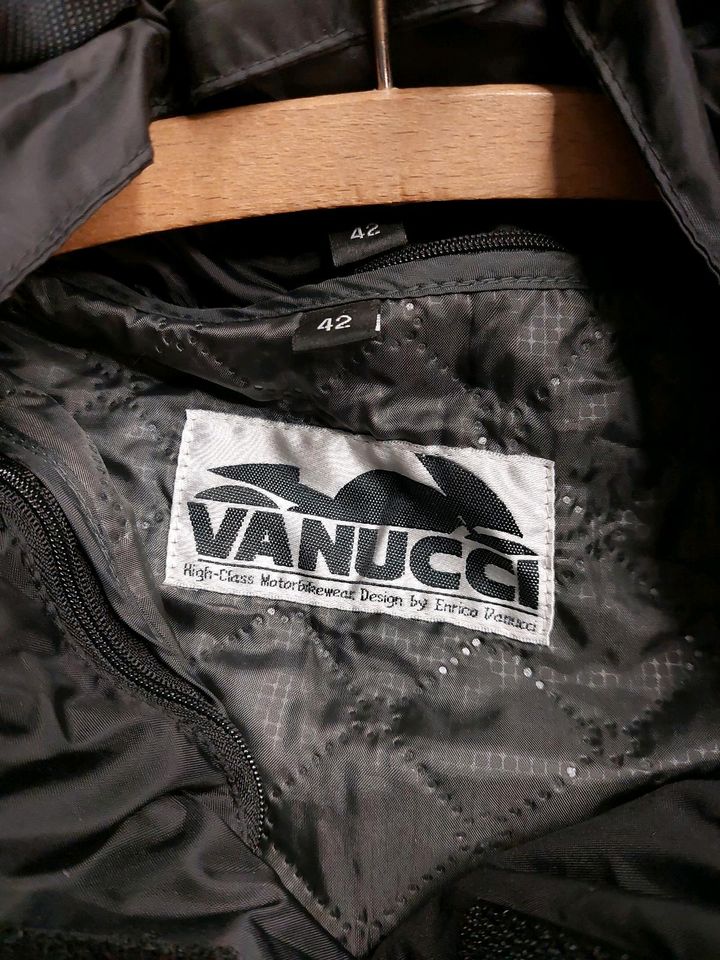 Vanucci Motorradjacke Damen Gr. 42 Sympatex 3-lagig wie Neu in Soltau