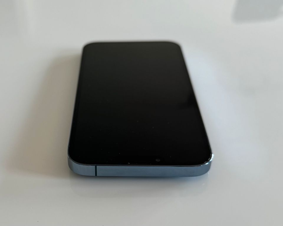 iPhone 13 Pro Max - 256 GB - blau - TOP-Zustand in Mannheim