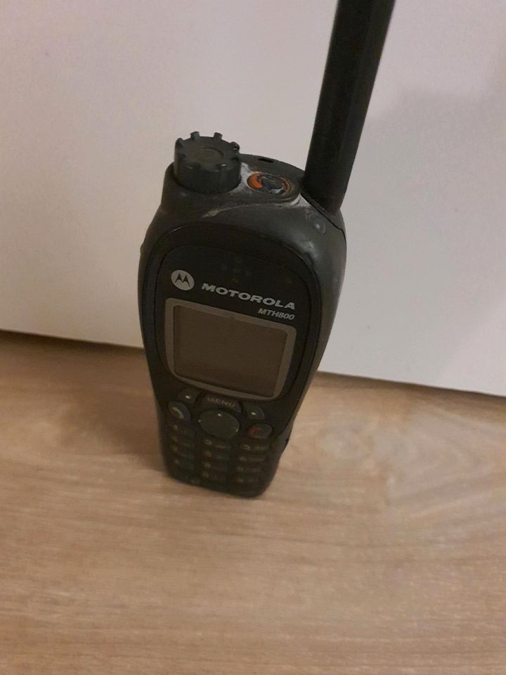 Sprechfunk Motorola MTH800 in Duisburg