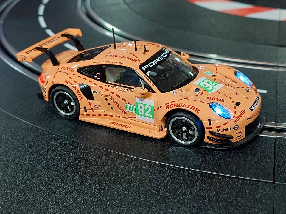 Porsche 911 GT3 Sau Umbau auf Schöler Chassis Carrera Digital 132 in Postbauer-Heng