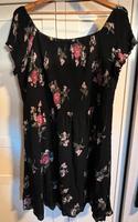 Bodyflirt Carmen-Kleid - Schwarz/Blumenmuster - Gr. 52 - NEU Niedersachsen - Einbeck Vorschau