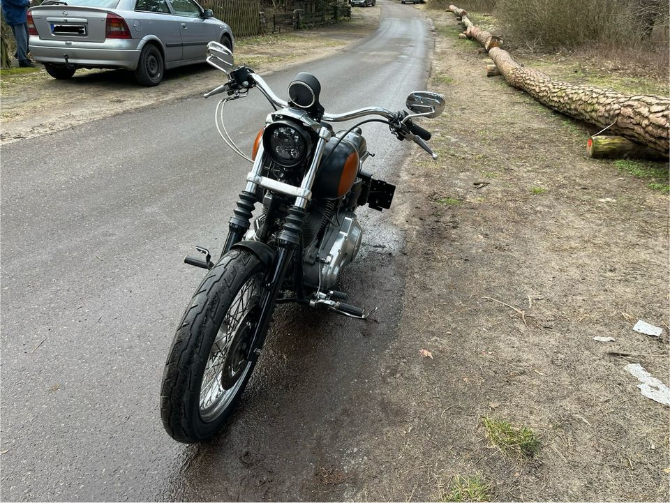 Harley Davidson Superglide Custom in Berlin