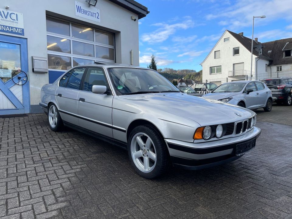 BMW 520i e34 H-Zulassung/Klima/92 tkm / ab 4.99% in Herscheid