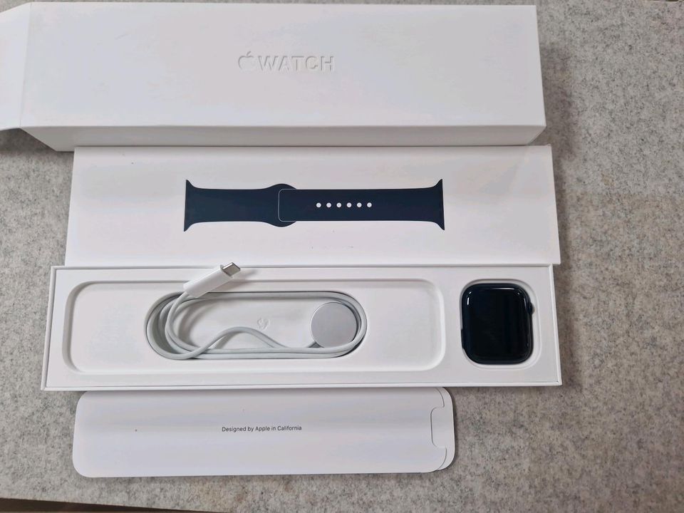 Apple watch 7 45mm gps + cellular midnight in Duisburg