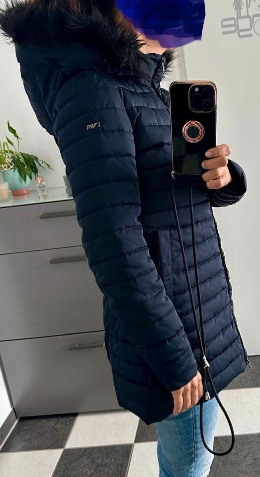 Armani Winterjacke Damen 36 in Trier