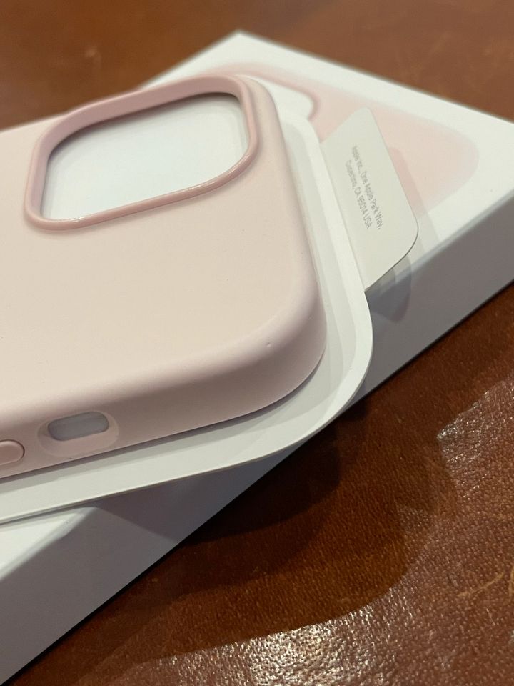 Original Apple iPhone 13 Pro Max Silikon Case Hülle Pink MagSafe in Hiddenhausen