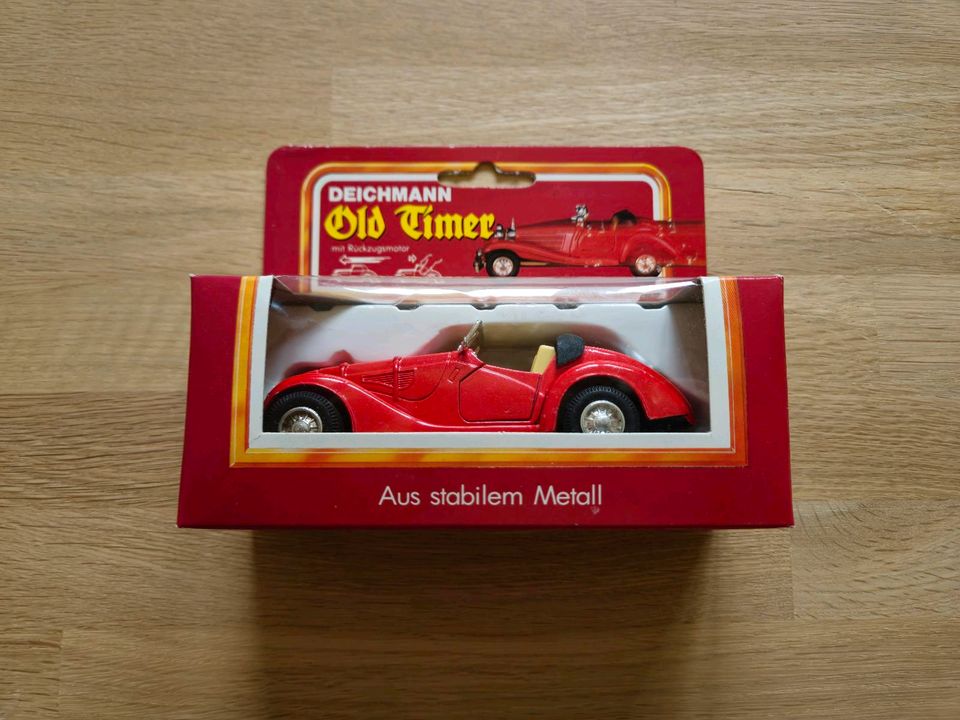 Oldtimer Spielzeugautos Metall Konvolut in Burgdorf