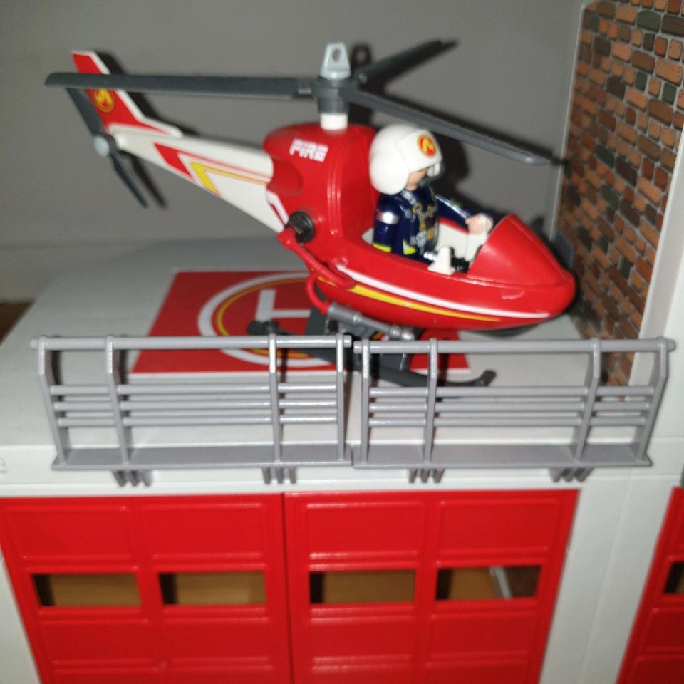 Playmobil Feuerwehr  set Rettungsdienst. in Duisburg