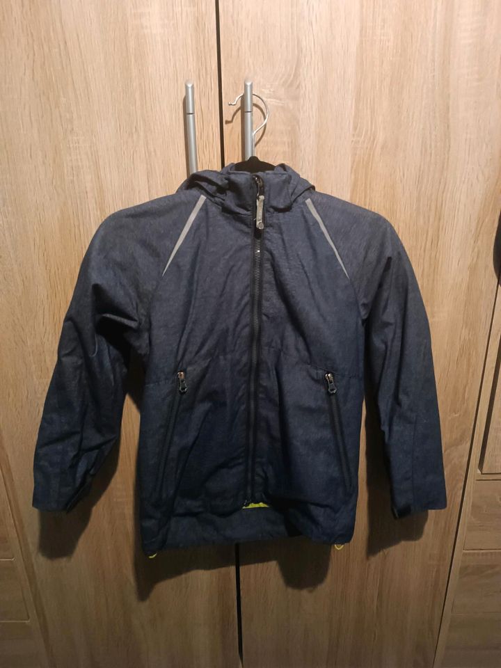 H&M Jacke Kinder Regenjacke Größe 128 mit Reflektoren in Reuden