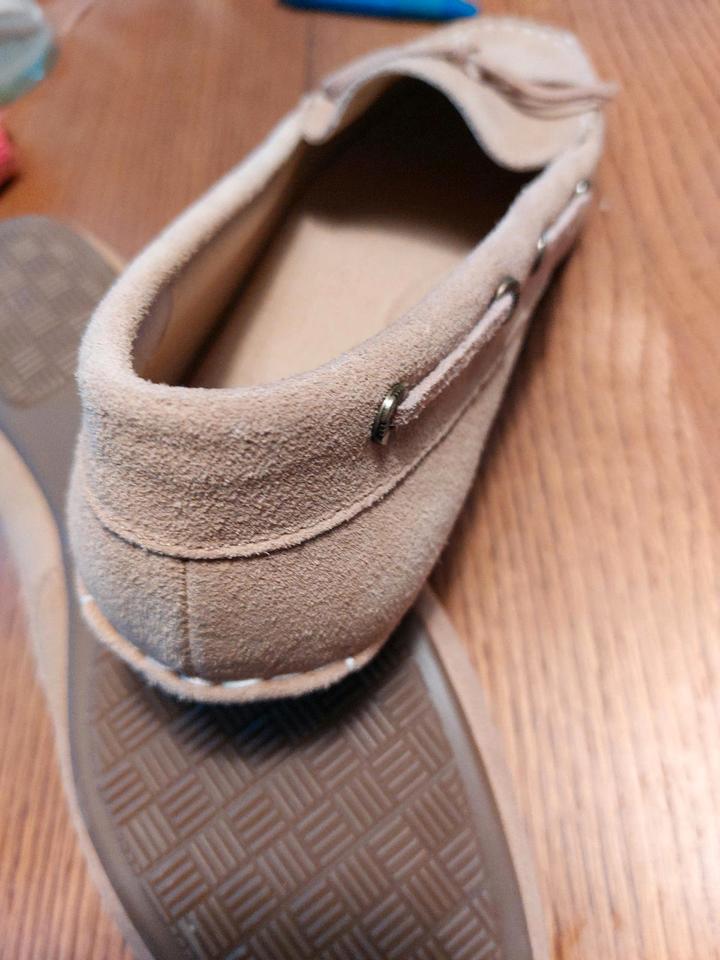 Neue Ballerina Lands'End Gr.42,5 beige Leder  Fußbett 12 € in Koblenz