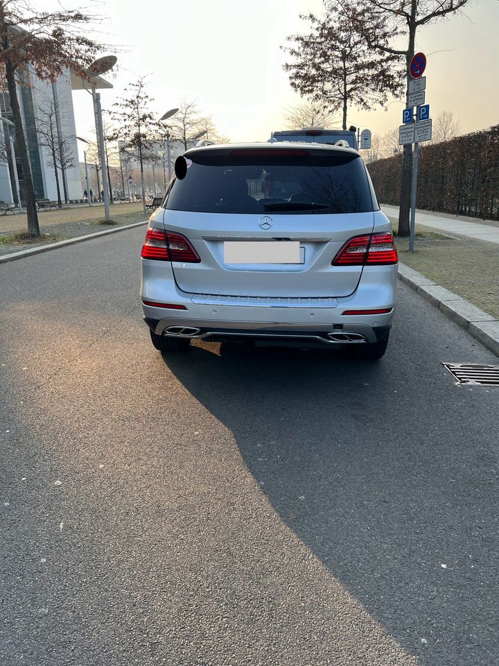 Mercedes ML 350 bluetec v6 in Berlin